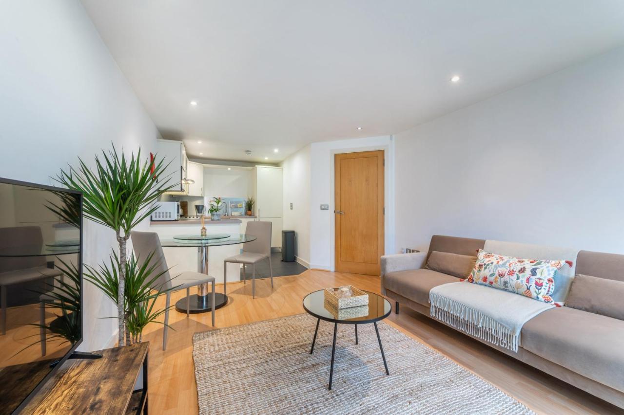 Cosy Apartment 15 Minutes From Oxford Circus/Soho London Bagian luar foto